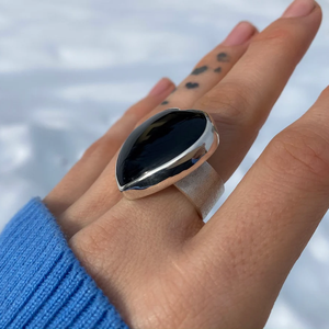 Bague en onyx noir en forme de cœur, argent sterling 925, bague en pierre précieuse faite à la main, bijoux romantiques - Product Image 3