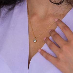 Collier en argent sterling 925 plaqué or 14 carats avec topaze bleue naturelle en forme d'étoile, pendentif pierre de naissance de décembre, cadeaux pour la fête des mères et les anniversaires - Product Image 3