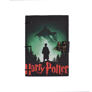สมุดบันทึกทำมือที่ได้รับแรงบันดาลใจจากพ่อมด | สมุดโน้ต A5 พร้อมตัวล็อคแบบวินเทจและดีไซน์โบราณ | สมุดบันทึกทำมือ 100 หน้า สำหรับนักสะสม - Product Image 4