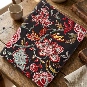 Tela de Algodón Premium Negra con Estampado Floral Hecho a Mano |   Textil Artesanal Monocromático Orgánico para Vestidos Boho y Prendas de Lujo - Product Image 2