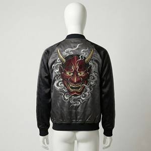 Chaqueta Sukajan Satinada Gris Oscuro Personalizada OEM para Hombre, Chaqueta Bomber Vintage con Bordado Pesado de Máscara Hannya Japonesa - Product Image 1