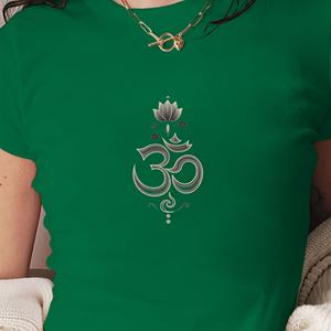 T-shirt court stylisé à la mode pour femme symbole Om - Product Image 3