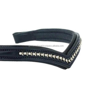 Banda para cejas de caballo de cuero acolchado en forma de V de la mejor calidad con piedras de cristales blancos cadena ostentosa con incrustaciones de brida para caballos - Product Image 3