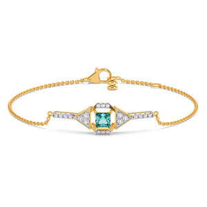 Bracelet carré en diamant Aqua avec cadre géométrique en or jaune et design latéral scintillant symétrique - Product Image 2