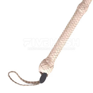 Látigo de Cuero Premium Hecho a Mano, Cuero Genuino Duradero, Agarre Fuerte, Diseño Flexible, Perfecto para Entrenamiento al Aire Libre - Product Image 3