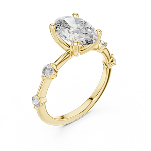 Bague de fiançailles de luxe certifiée en or jaune 18 carats plaqué rhodium, sertie d'un diamant ovale de laboratoire de 2 carats et de pierres latérales de 0,24 carat - Product Image 2