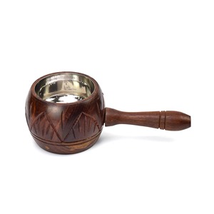 Quemador de incienso de madera artesanal tallado con copa interior de acero y mango largo. Porta Incienso Tradicional de Carbón para el Hogar - Product Image 5