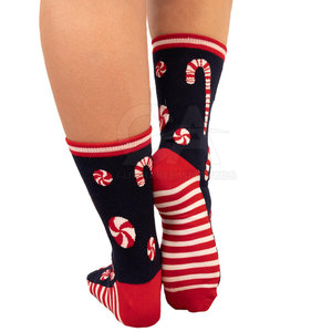 Chaussettes de Noël douces avec motifs de rennes et tricot respirant pour un confort saisonnier - Product Image 3