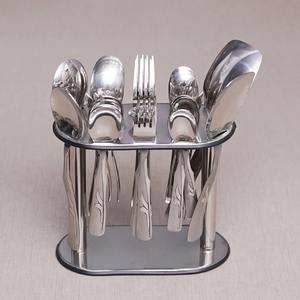 Juego de Cubiertos de Acero Inoxidable Floral de 29 Piezas, Acabado de Grado Alimenticio, Diseño de Tallo Elegante, Colección Moderna, Apto para Lavavajillas, Microondas y Horno - Product Image 3