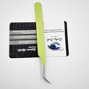 Pince à épiler incurvée verte d'été personnalisée pince à épiler en acier inoxydable pour cils avec pointe en fibre et étiquette personnalisée - Product Image 2