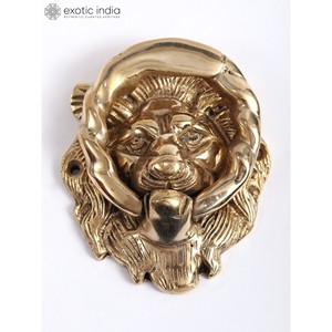 Aldaba de puerta de León de latón de 5 pulgadas hecho a mano Artículo de decoración para el hogar único Hecho en India Obra de arte hecha a mano - Product Image 1