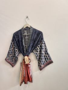 Robe kimono en soie Sari pour femme, tenue d'été douce et confortable pour la nuit - Product Image 5