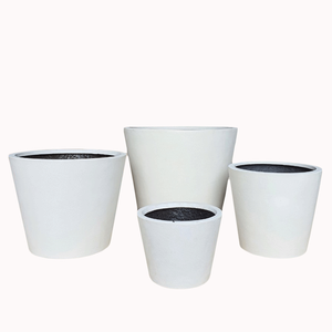 AURORA POTS Ensemble de pots à fleurs modernes minimalistes en polystone noir, jardinières d'extérieur, design écologique et durable, trou de drainage - Product Image 2