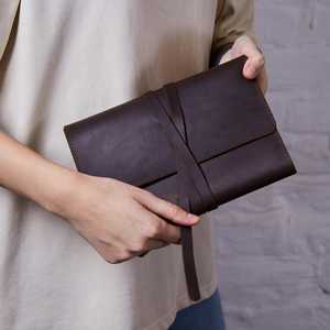 Portafolio Ejecutivo Profesional de Cuero A4, Carpeta para Reuniones con Cubierta de Cuero, Papelería Comercial al por Mayor LBC-0044 - Product Image 1