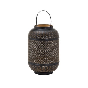 Farol de Hierro Negro con Patrón de Mandala en Relieve, Decoración para el Hogar, Portavelas, Artesanía Metálica Duradera, Ideal para Decoración de Bodas y Fiestas - Product Image 1