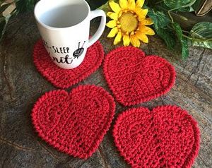Posavasos Románticos de Corazón Rojo Tejidos a Crochet, Hechos a Mano con Hilo de Algodón Sólido, Resistentes al Calor, para Tazas de Café y Té, Decoración Boho para Cocina - Product Image 2