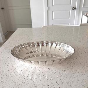 Bol et plat en argent, forme ronde, classiques, en métal, finition polie, compatibles lave-vaisselle, bol décoratif pour fête, centre de table - Product Image 1