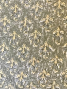 ผ้าฝ้ายพิมพ์ลายด้วยมือ – ลายดอกไม้แบบมินิมอล |   ผ้าทอสีเทาอมเขียวมะกอกและสีเหลืองอ่อนสไตล์อินเดีย - Product Image 3