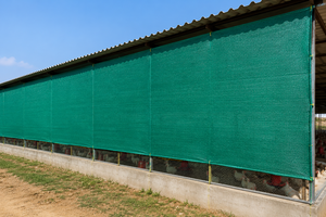 ตาข่ายบังแดด HDPE สีเขียวสำหรับฟาร์มสัตว์ปีก ตาข่ายบังแดด HDPE ป้องกันรังสียูวีสำหรับฟาร์มสัตว์ปีก แบบอัดรีด - Product Image 4