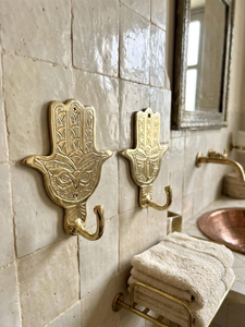 Brass <b>Hand</b> <b>Towel</b> Hook Vintage Decorative <b>Hand</b> Shaped Wall Hook <b>Towel</b> <b>Holder</b> for <b>Bathroom</b> Kitchen Bedroom Entryway and Home - Product Image 5