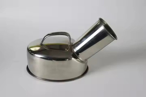 Urinario Masculino Premium de Acero Inoxidable, Reutilizable y Autoclavable, de Grado Médico, Botella para Recolección de Orina con Asa para Hospital - Product Image 4