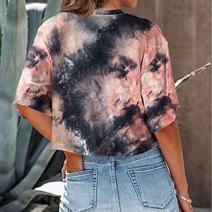 Chemise courte élégante pour femme avec poche et boutons - Product Image 3