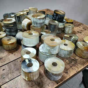 Soportes Modernos para Cuernos de Toro y Buey, Hechos a Mano, de Alta Calidad, Ecológicos, al Mejor Precio - Product Image 2