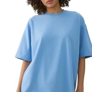 Camiseta de Algodón Oversize para Mujer, Corte Holgado, Hombros Caídos, Cuello Redondo, Estilo Casual Urbano, Personalizable con Logotipo, Venta al Por Mayor OEM - Product Image 1