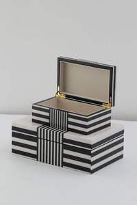 Cajas de Joyería de Resina con Rayas Blancas y Negras, con Incrustaciones de Hueso, Cajas de Joyería Decorativas de Resina MDF, Incrustaciones Duraderas y Elegantes - Product Image 3