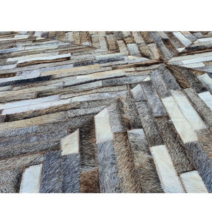 Tapis en cuir de vachette, peau naturelle de qualité supérieure, texture douce, motif unique pour une décoration élégante de la maison et du bureau - Product Image 5