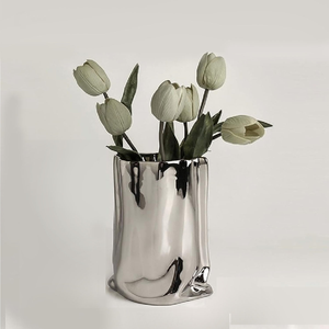 Designer Aluminium Flower <b>Vase</b> for Living Room Decoration, Bedroom Styling, Office Desk Decor, Floral Arrangement and Home Decor - Product Image 3