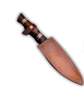 Couteau de camping à lame fixe fait main en acier inoxydable, pointe tombante, bord partiellement dentelé, manche en bois de rose, avec étui en cuir - Product Image 2