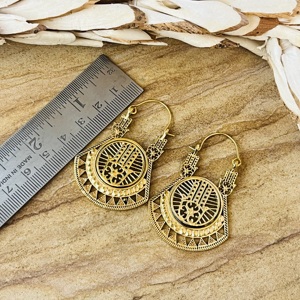 Boucles d'oreilles créoles tendance motif main de Hamza, bijoux tribaux en laiton pour femme, plaqué or 18 carats, style bohème géométrique, pour la vente en gros/OEM/ODM - Product Image 5
