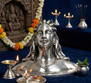 Ídolo Adiyogi de la marca Jaipur Metals, chapado en plata oxidada, hecho a mano. |   100% Latón |   5.5 X 3.5 X 3 cm |   55 g |   Regalo para el Hogar y Bodas - Product Image 1
