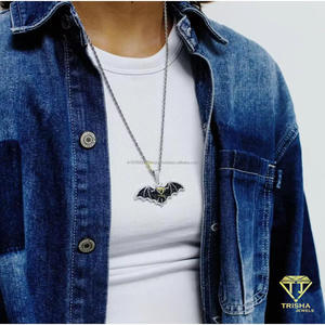 Colgante de Moissanita con Diseño de Animal Volador y Alas Anchas, Plata de Ley 925, Charm Personalizado para Collar Estilo Streetwear - Product Image 1