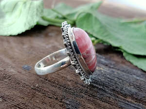 Anillo de declaración de Rodocrosita bohemia de Plata de Ley 925 hecho a mano Piedra Rosa joyería Hippie para bodas y fiestas - Product Image 3
