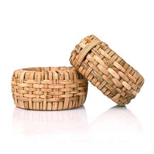 Ronds de serviette élégants en rotin et osier naturels, vaisselle décorative rustique et écologique pour des dîners raffinés - Product Image 1