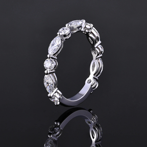 Magnífica banda alternada de marquise y redonda con diamantes sostenibles cultivados en laboratorio, engastados en oro rosa, personalizable. - Product Image 1
