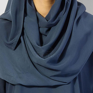 Abaya pour femmes, robe minimaliste et modeste, design sobre et sophistiqué, robe longue confortable pour tous les jours et pour les occasions formelles - Product Image 6