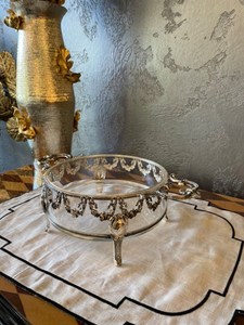 Nouvelle Arrivée Tendance : Casserole de Cuisine Designer en Acrylique et Métal Plaqué Or de Qualité Supérieure avec Motifs Floraux par UO - Product Image 3