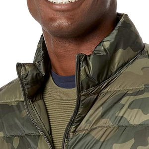 Wholesale <b>Men's</b> Hooded Packable Shiny Waterproof Puffer <b>Jacket</b> <b>Lightweight</b> Casual Winter Wear Custom Logo Color High Street - Product Image 4