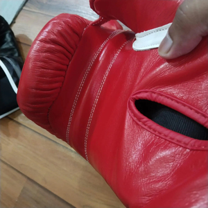 Guantes de Boxeo Profesionales con Logotipo Personalizado para Hombres, Mujeres y Niños - Product Image 4