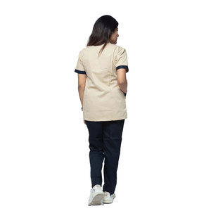 Haut de blouse beige pour femme avec bordure marine et poches, ensemble uniforme d'hôpital pour infirmières, tissu tissé en mélange de coton - Product Image 5
