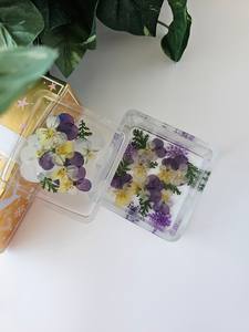 Caja de Joyería Ecológica de Resina y Madera Pintada a Mano con Flores Prensadas, Organizador de Recuerdos Personalizado - Product Image 6