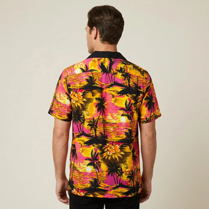 เสื้อเชิ้ตฮาวายชาย แขนสั้น ผ้าซาติน ยับยาก สไตล์ลำลอง พิมพ์โลโก้ได้ ใส่ได้ทั้งฤดูใบไม้ผลิและฤดูร้อน เหมาะสำหรับวันหยุดพักผ่อนริมชายหาด - Product Image 3