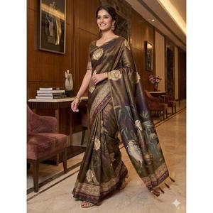 ผ้าซารีลิลแลนคอตตอนลายนูนสุดพิเศษ สวยงาม โดดเด่น ทันสมัย แห้งเร็ว พร้อมภาพถ่ายนางแบบจริง - Product Image 1