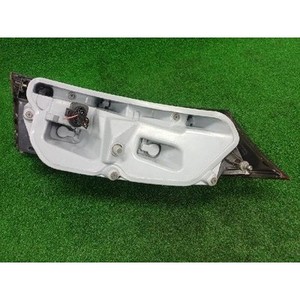 ไฟท้ายรถคูเป้ มือสอง ขวา รุ่น 8J0945096 - Product Image 6