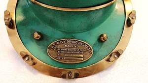 Casco de Buceo Antiguo de la Marina de los Estados Unidos, Modelo Mark V, de Latón, para Buceo en Aguas Profundas, Color Verde Menta Boston - Product Image 5
