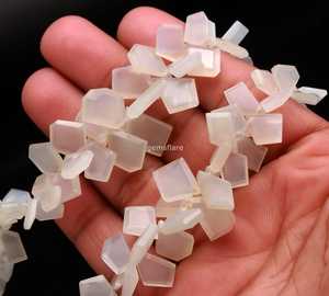 Cuentas facetadas de piedra lunar blanca natural para la fabricación de joyas, cuentas irregulares de piedra lunar blanca con forma de diamante. - Product Image 6