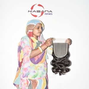 Extensions de cheveux indiens Remy à clipser, closure 7*7, double trame, ondulation profonde, traitement naturel - Product Image 5